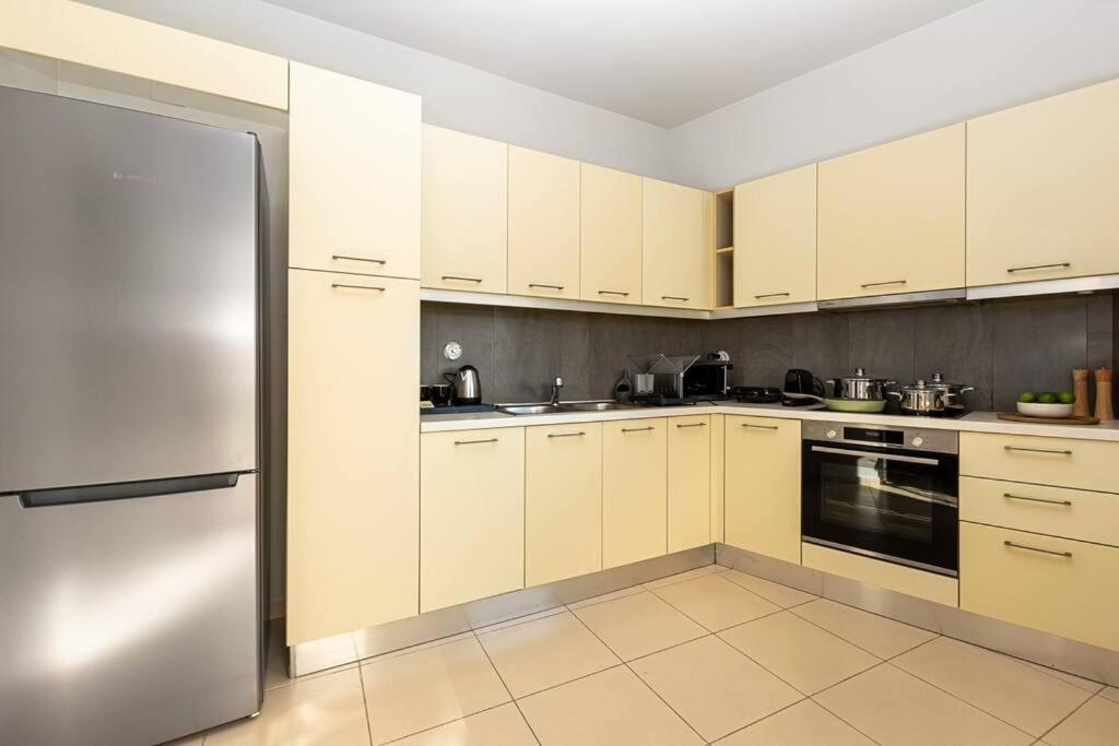 Apartamento Nh Urban Living In Nea Alikarnassos Heraclión Exterior foto