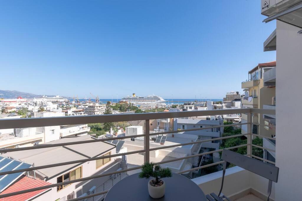 Apartamento Nh Urban Living In Nea Alikarnassos Heraclión Exterior foto
